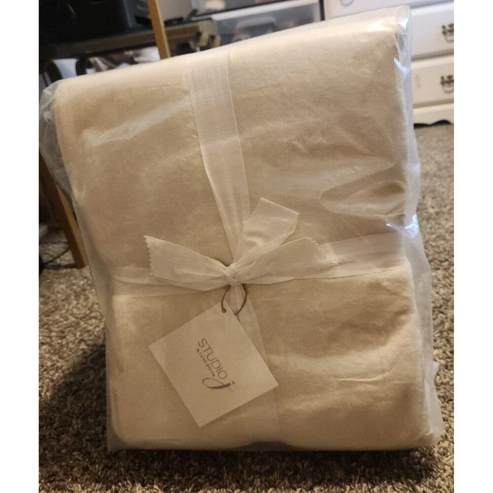 Belgian Flax Linen Rich Cotton Blend Quilt 3 Piece Set for full or queen -Ivory